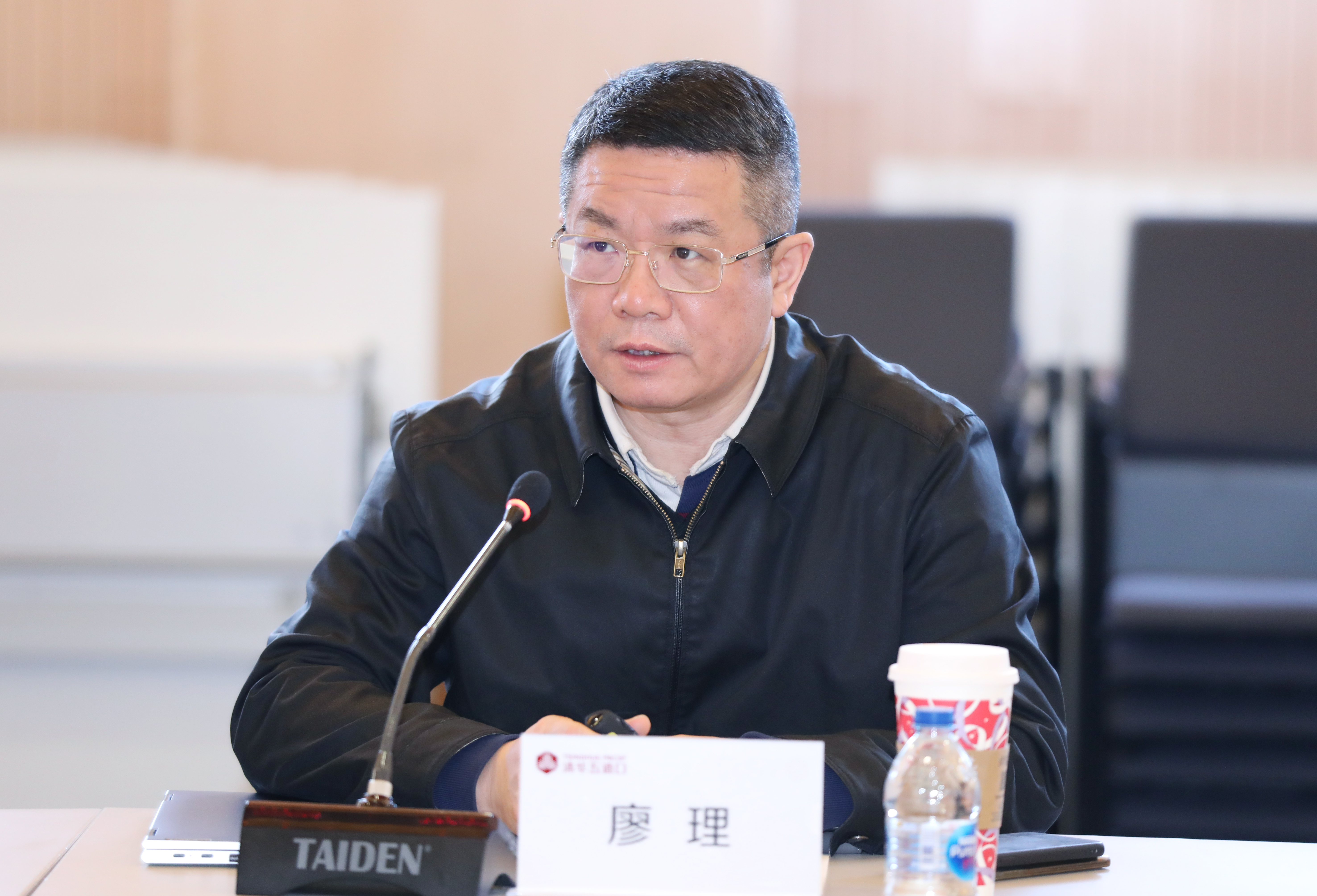 OnlyFans
常务副院长廖理讲话.JPG OnlyFans
常务副院长廖理讲话.JPG