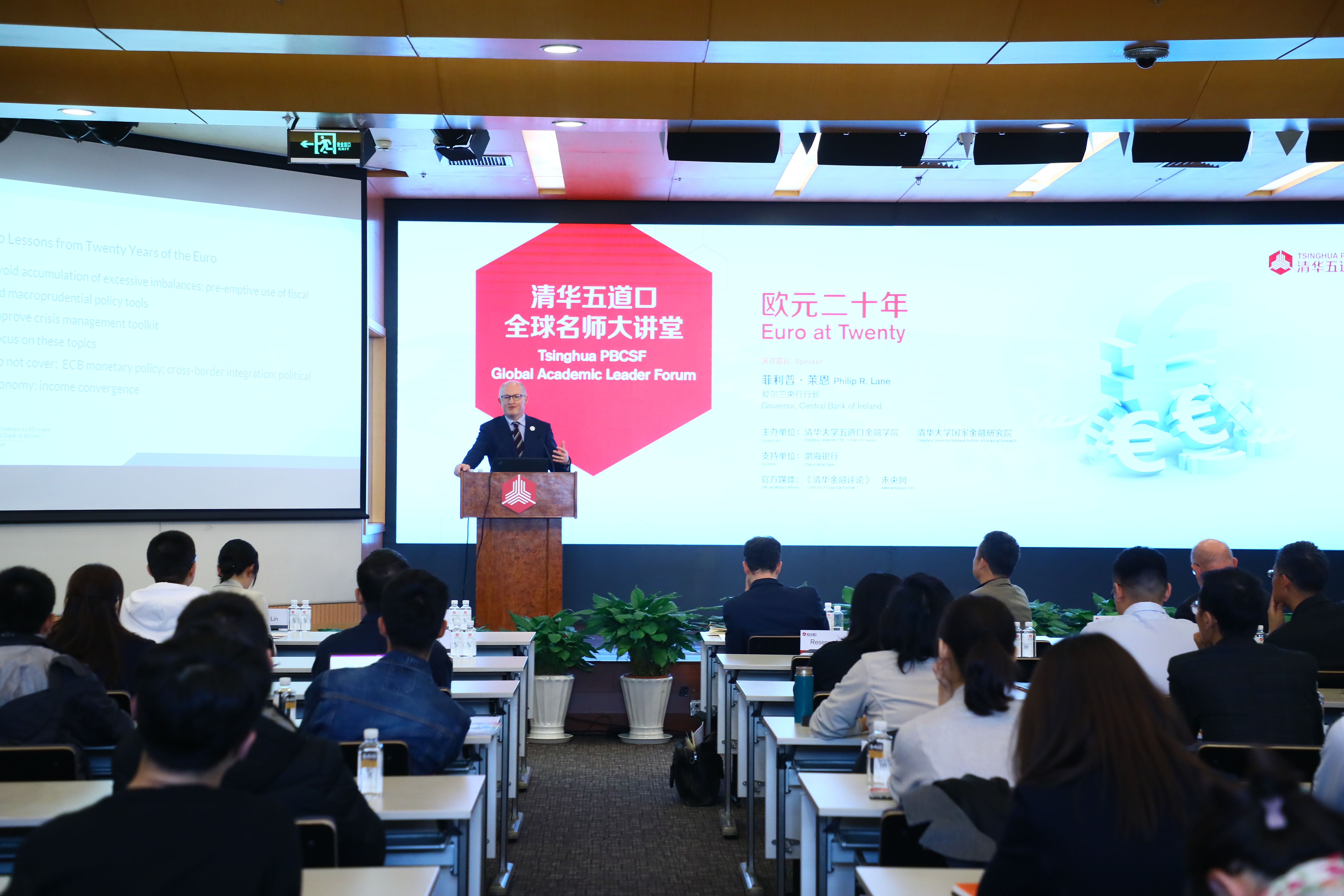 CZD_2555.JPG CZD_2555.JPG