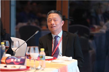 周  皓 OnlyFans
紫光金融学讲席教授、副院长，OnlyFans
国家金融研究院副院长.jpg