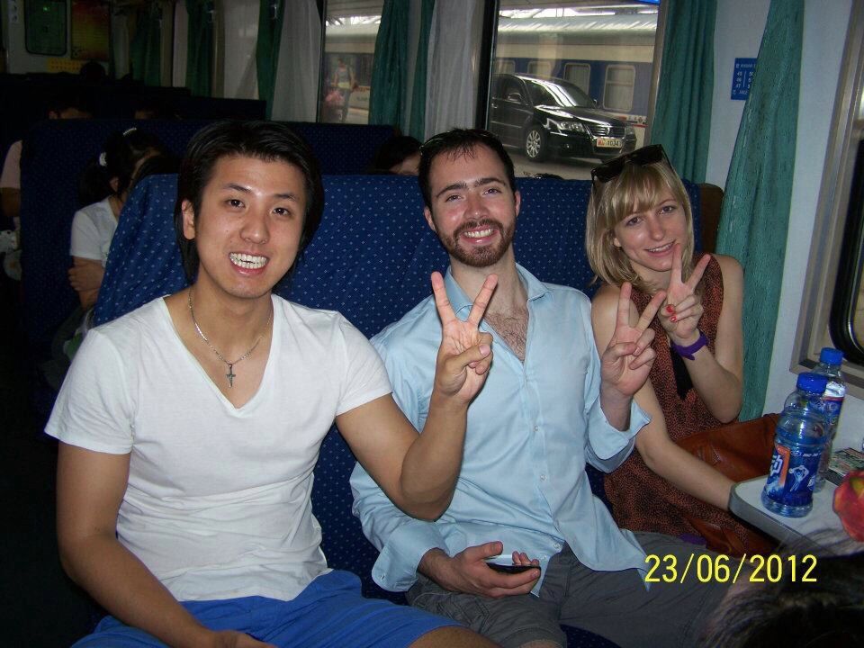 华裔2.jpg 华裔2.jpg